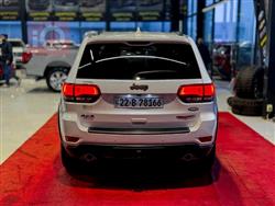 جیپ گراند شیرۆکی